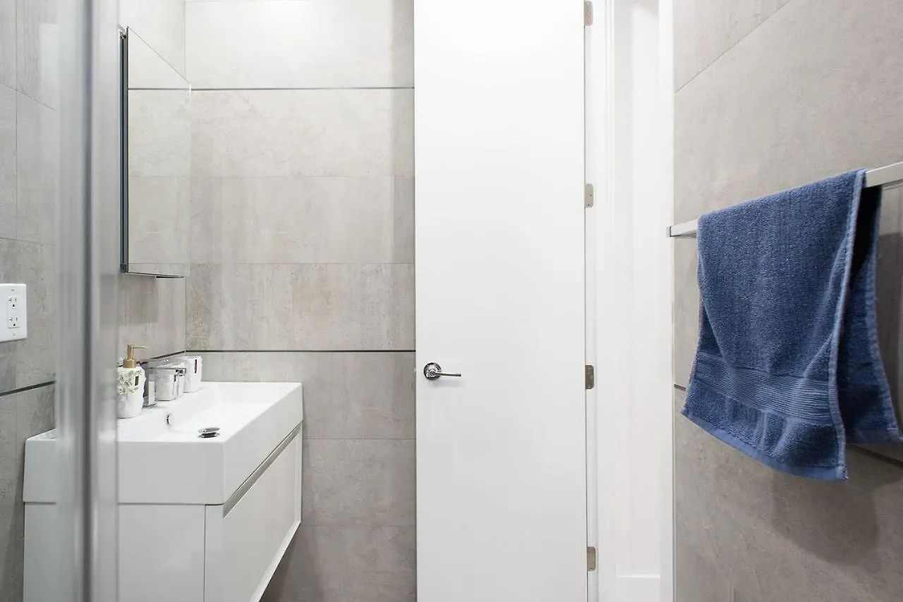 78-3B New Junior 1 Bedroom Prime Ues Wd In Unit New York 0*,  United States
