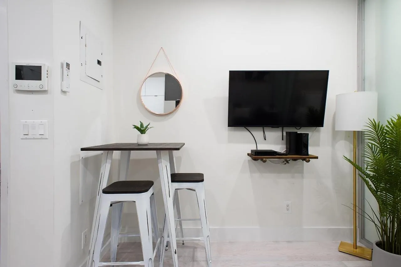 78-3B New Junior 1 Bedroom Prime Ues Wd In Unit 뉴욕 아파트