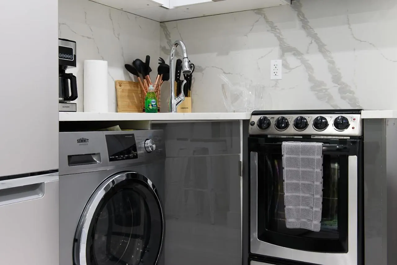 78-3B New Junior 1 Bedroom Prime Ues Wd In Unit 뉴욕 아파트